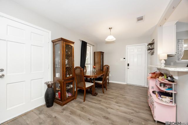 1246 Village Park Dr, Baton Rouge, LA 70810