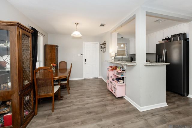 1246 Village Park Dr, Baton Rouge, LA 70810