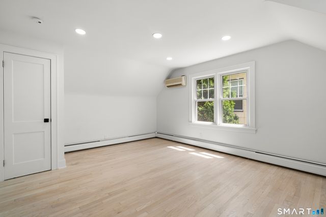 250 Jackson Avenue, Stratford, CT 06615