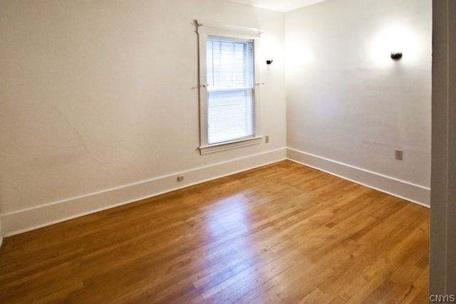 560 Clarendon Street 64, Syracuse, NY 13210