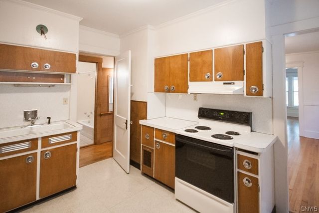 560 Clarendon Street 64, Syracuse, NY 13210