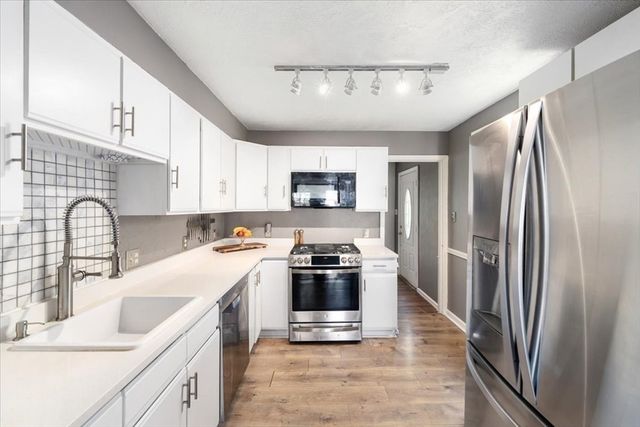 13 Sylvester Road, Natick, MA 01760