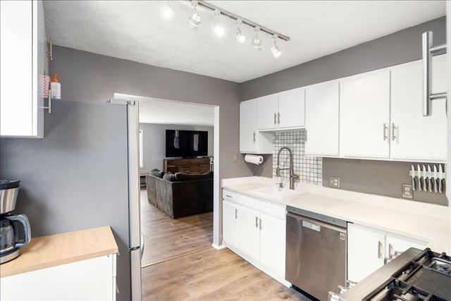 13 Sylvester Road, Natick, MA 01760