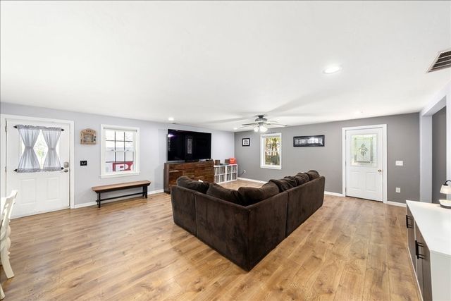 13 Sylvester Road, Natick, MA 01760