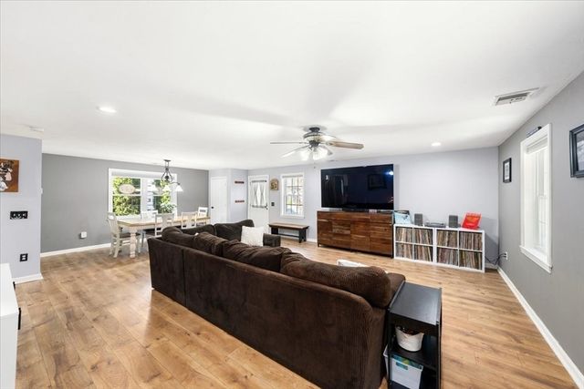 13 Sylvester Road, Natick, MA 01760