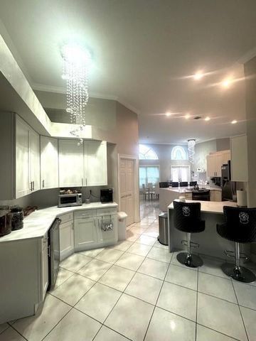6972 NW 19th Street, Margate, FL 33063