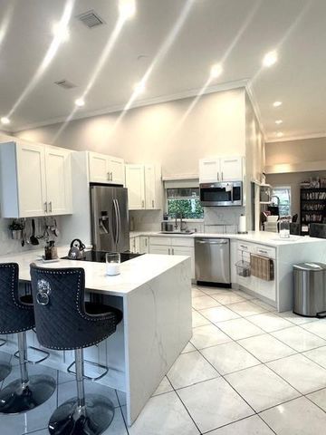 6972 NW 19th Street, Margate, FL 33063