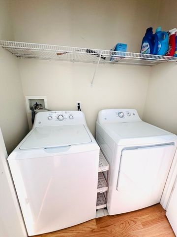 92 Johnson Woods Dr 92, Reading, MA 01867