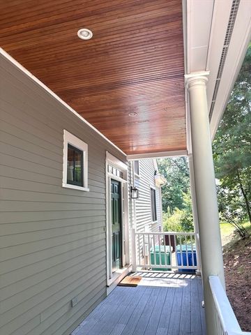 92 Johnson Woods Dr 92, Reading, MA 01867