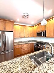 92 Johnson Woods Dr 92, Reading, MA 01867