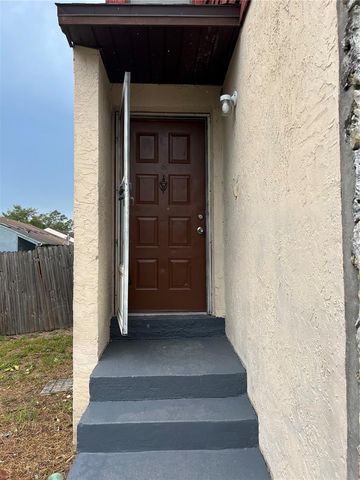 2812 HUNT CLUB LANE 2812, Orlando, FL 32826