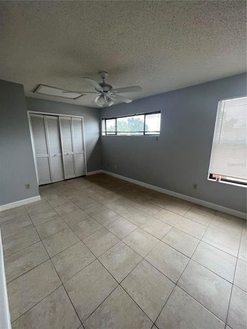 2812 HUNT CLUB LANE 2812, Orlando, FL 32826