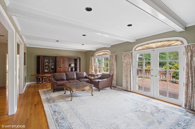 2509 Astor Court, Glenview, IL 60026