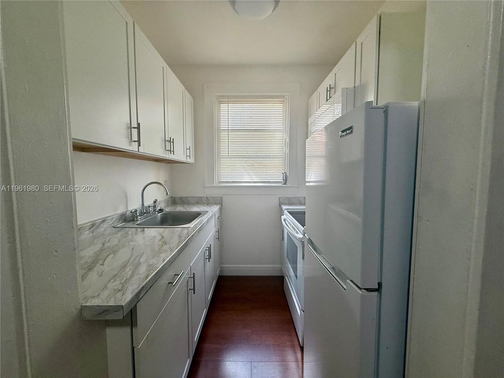 114 Antilla Ave 2, Coral Gables, FL 33134