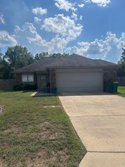 5600 greewood acres Boulevard, Little Rock, AR 72204