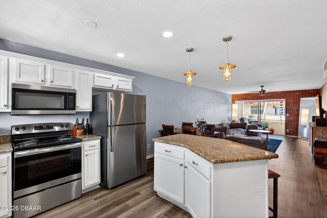 2801 N Halifax Ave Apt 246, Daytona Beach, FL 32118