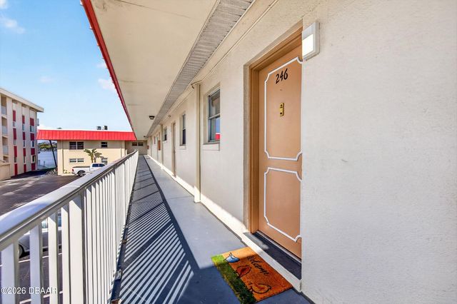 2801 N Halifax Ave Apt 246, Daytona Beach, FL 32118