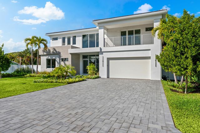 417 Lake Drive, Delray Beach, FL 33444
