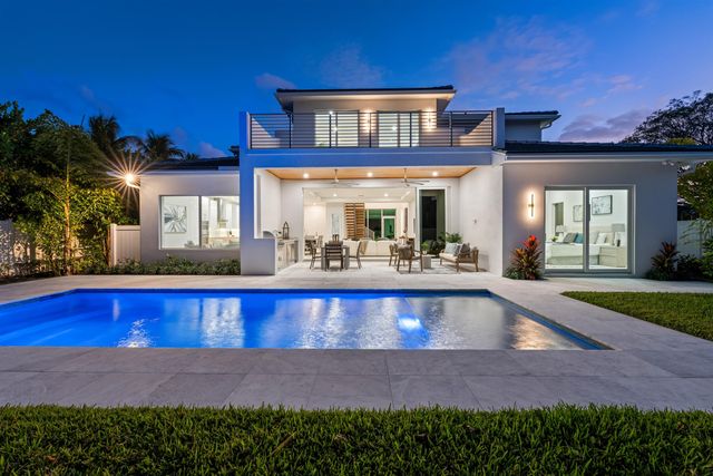 417 Lake Drive, Delray Beach, FL 33444