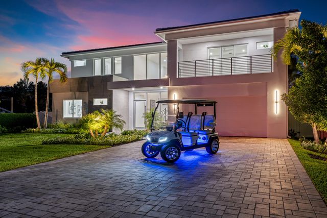 417 Lake Drive, Delray Beach, FL 33444