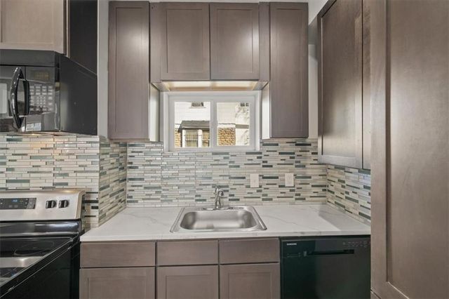 3409 Olive Avenue, Kansas City, MO 64109