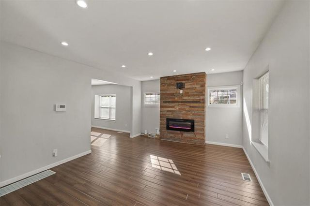 3409 Olive Avenue, Kansas City, MO 64109