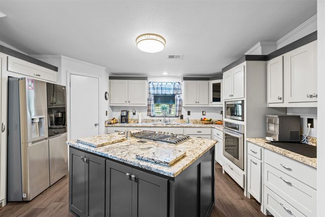 1465 County Road 3690 Road, Paradise, TX 76073