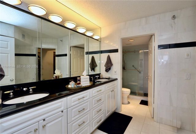 3500 Mystic Pointe Drive 3701, Aventura, FL 33180
