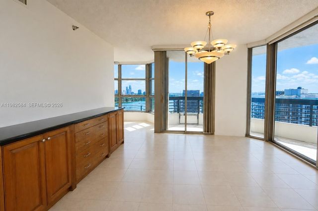 3500 Mystic Pointe Drive 3701, Aventura, FL 33180