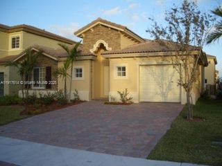 22507 SW 94th Path, Cutler Bay, FL 33190