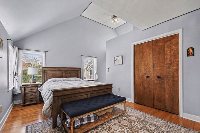 1905 E Madison Street, South Bend, IN 46617