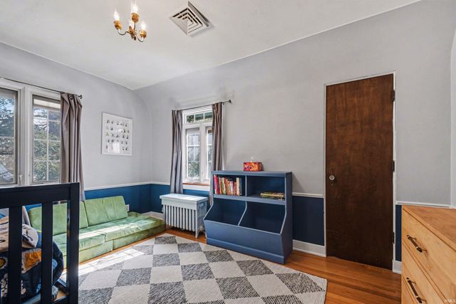 1905 E Madison Street, South Bend, IN 46617