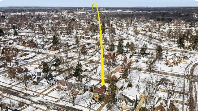 1905 E Madison Street, South Bend, IN 46617