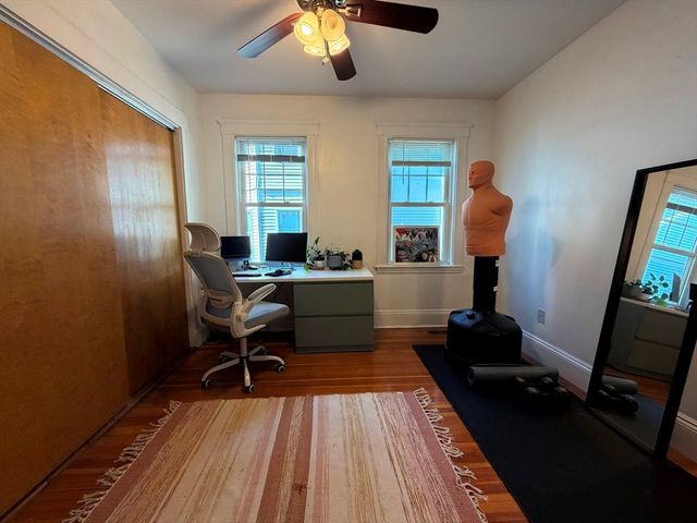 158-160 School 158, Watertown, MA 02472