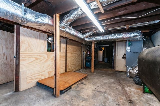 158-160 School 158, Watertown, MA 02472