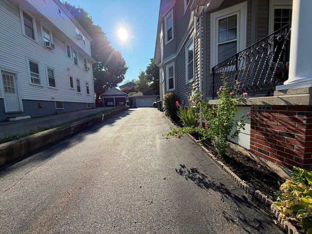 158-160 School 158, Watertown, MA 02472