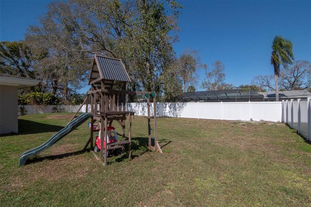 2535 LAKE ELLEN DRIVE, Tampa, FL 33618