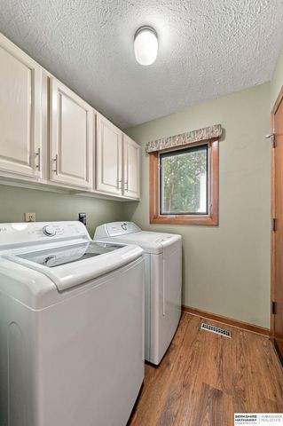 5441 S Dove Lane, Lincoln, NE 68516