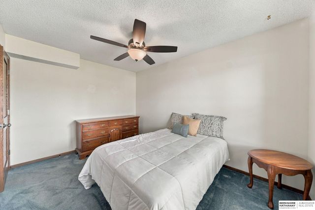 5441 S Dove Lane, Lincoln, NE 68516