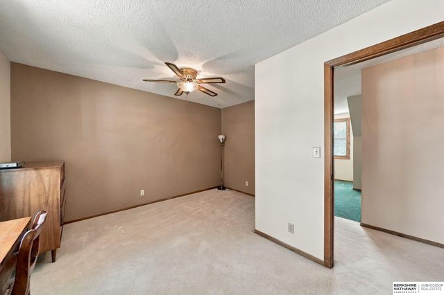 5441 S Dove Lane, Lincoln, NE 68516