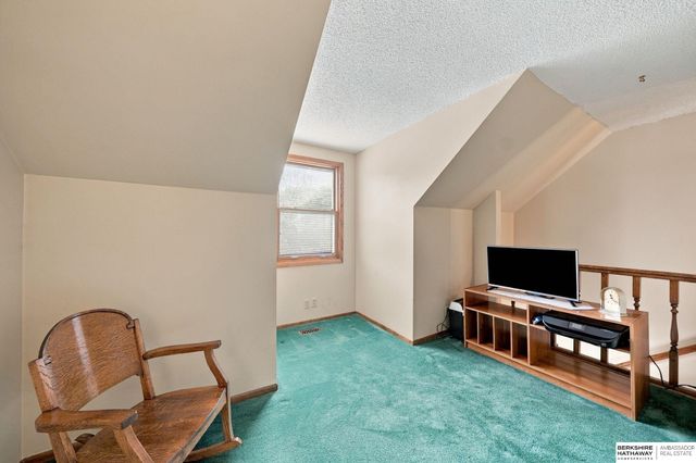5441 S Dove Lane, Lincoln, NE 68516