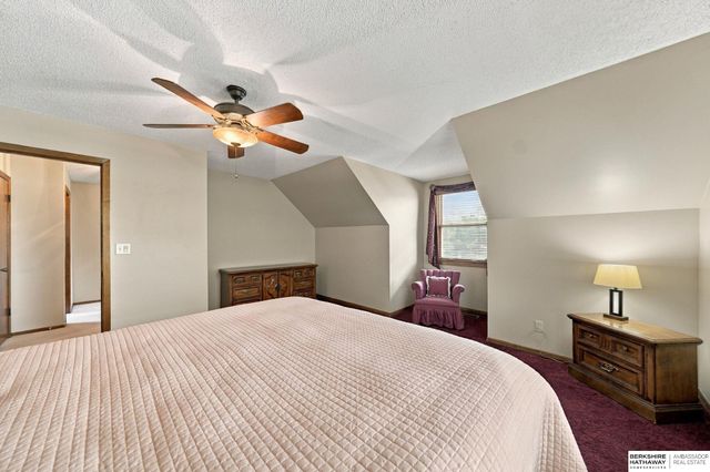 5441 S Dove Lane, Lincoln, NE 68516