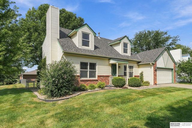 5441 S Dove Lane, Lincoln, NE 68516