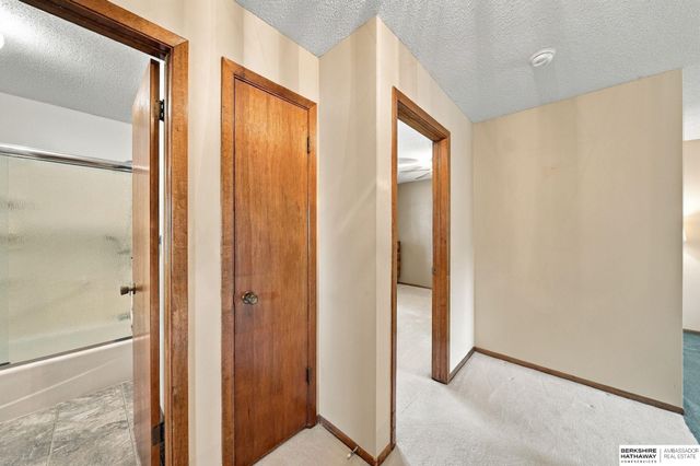 5441 S Dove Lane, Lincoln, NE 68516