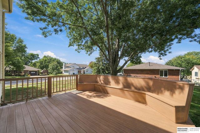 5441 S Dove Lane, Lincoln, NE 68516