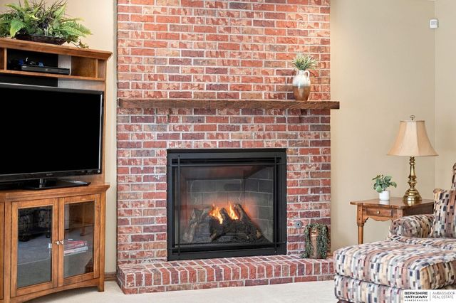 5441 S Dove Lane, Lincoln, NE 68516