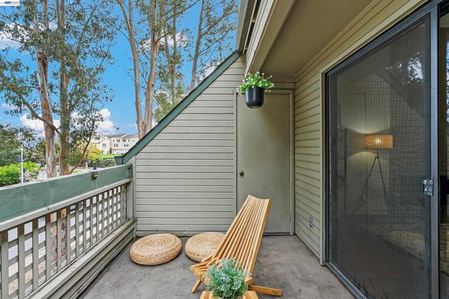 2742 East Ct, Richmond, CA 94806