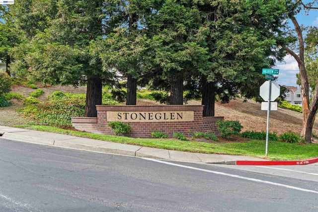 2742 East Ct, Richmond, CA 94806