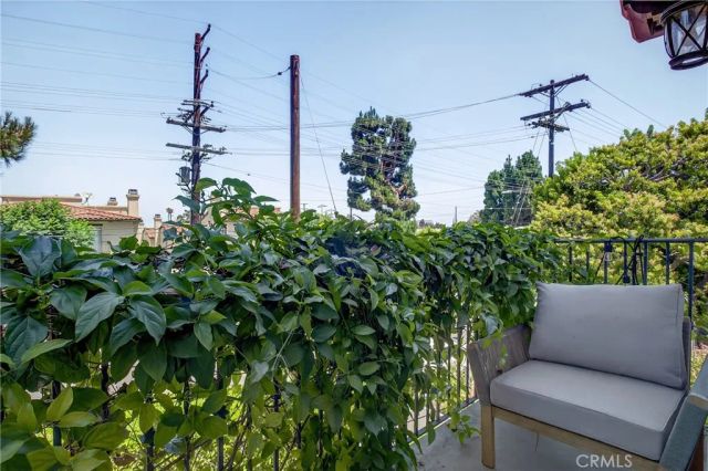 3918 W 242nd Street, Torrance, CA 90505