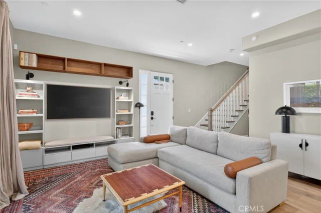 3918 W 242nd Street, Torrance, CA 90505
